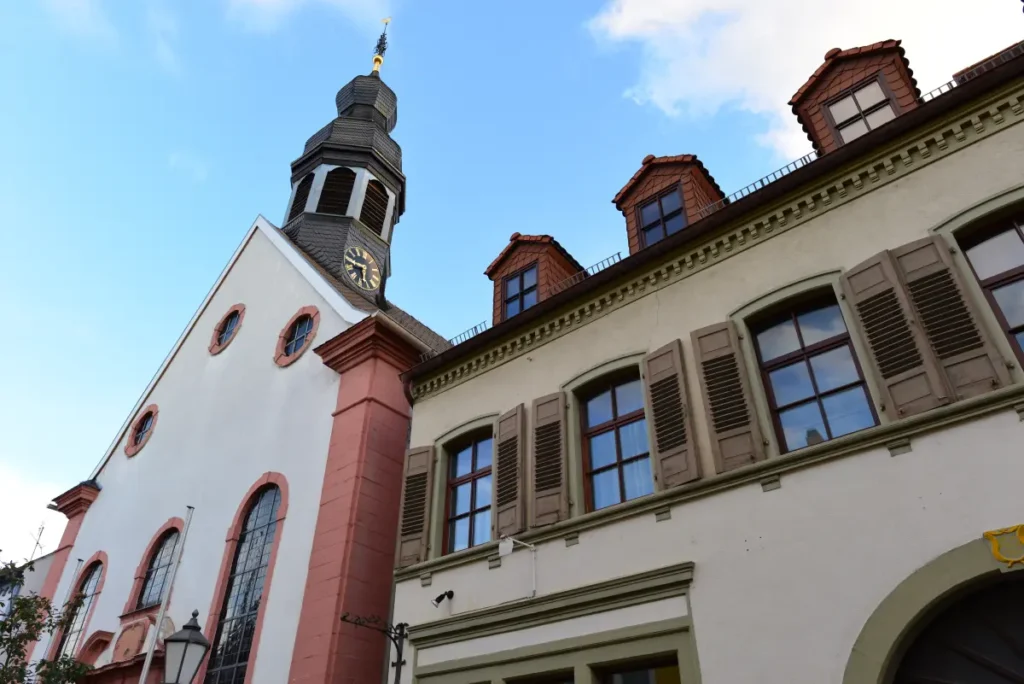 Blick auf die Versöhnungskirche in Germersheim in der Pfalz