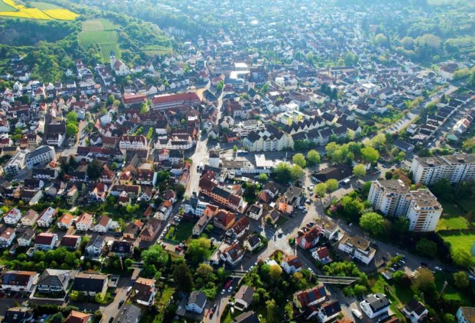 Kaufen Sie jetzt ihr Garagentor von Garagentore Weber in Leimen.