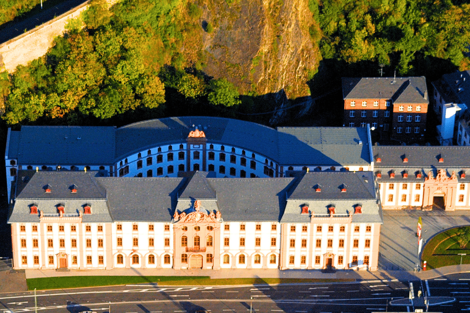 Kaufen Sie jetzt ihr Garagentor von Garagentore Weber in Philippsburg.